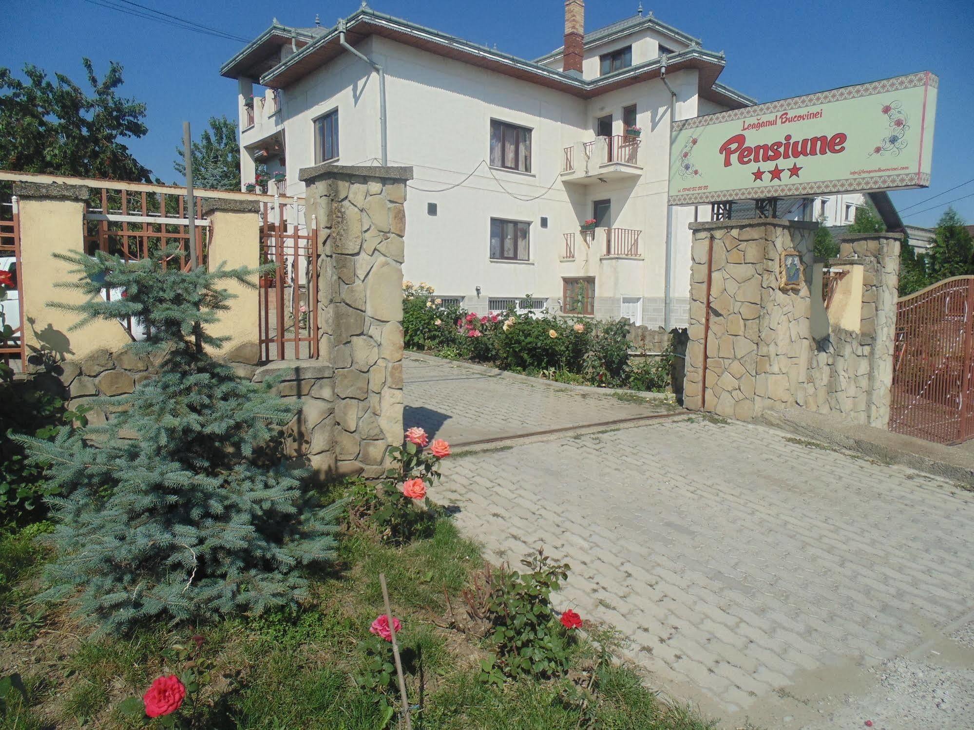 Leaganul Bucovinei Guest House Suceava Exterior photo